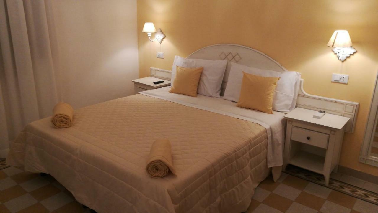 Guest House Domo Florenzia Eksteriør billede